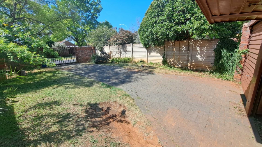 3 Bedroom Property for Sale in Langenhovenpark Free State